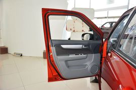2014款铃木雨燕1.3L手动标准型