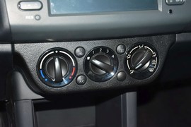 2014款铃木雨燕1.3L手动标准型