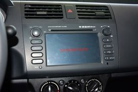 2014款铃木雨燕1.3L手动标准型