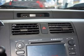 2014款铃木雨燕1.3L手动标准型
