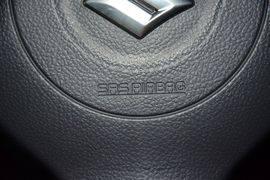 2014款铃木雨燕1.3L手动标准型
