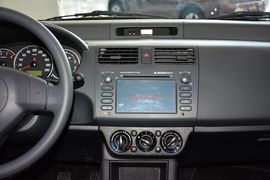 2014款铃木雨燕1.3L手动标准型