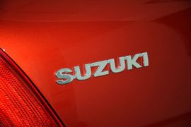 2014款铃木雨燕1.3L手动标准型