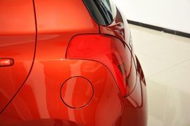 2014款铃木雨燕1.3L手动标准型