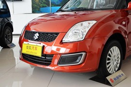 2014款铃木雨燕1.3L手动标准型