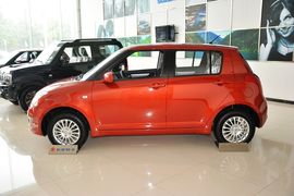 2014款铃木雨燕1.3L手动标准型