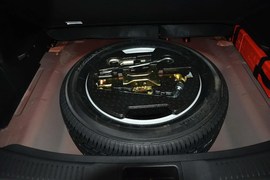 2014款铃木锋驭1.6L