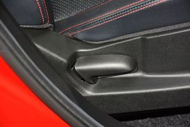 2014款铃木锋驭1.6L