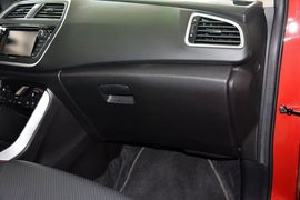 2014款铃木锋驭1.6L