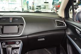 2014款铃木锋驭1.6L