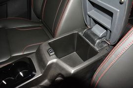 2015款吉利GX7运动版2.0L自动尊享型