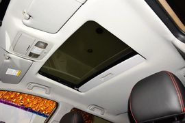 2015款吉利GX7运动版2.0L自动尊享型