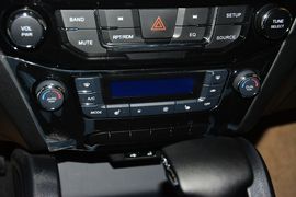 2015款吉利GX7运动版2.0L自动尊享型