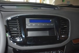 2015款吉利GX7运动版2.0L自动尊享型