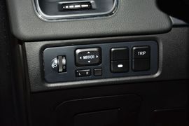 2015款吉利GX7运动版2.0L自动尊享型