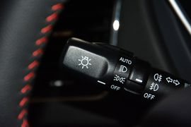 2015款吉利GX7运动版2.0L自动尊享型