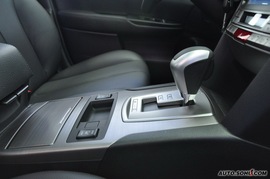 2010款斯巴鲁力狮2.0豪华型