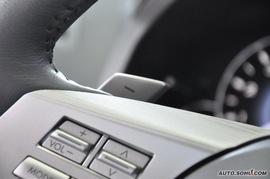 2010款斯巴鲁力狮2.0豪华型