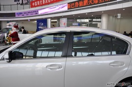 2010款斯巴鲁力狮2.0豪华型