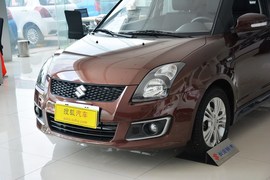 2014款铃木雨燕1.5L自动时尚型