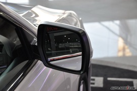 2010款斯巴鲁力狮2.0豪华型