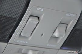 2010款斯巴鲁力狮2.0豪华型