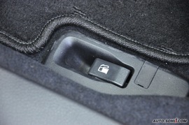 2010款斯巴鲁力狮2.0豪华型