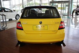 2015款斯柯达晶锐1.6L自动运动版