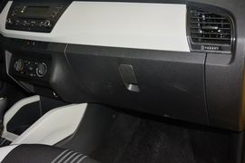 2015款斯柯达晶锐1.6L自动运动版