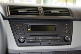 2015款斯柯达晶锐1.6L自动运动版