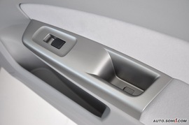 2009款斯巴鲁森林人2.0自动豪华型