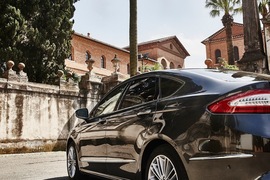 2016款福特蒙迪欧Vignale