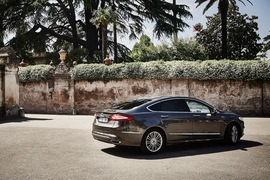 2016款福特蒙迪欧Vignale