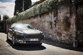 2016款福特蒙迪欧Vignale