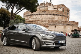2016款福特蒙迪欧Vignale