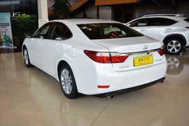 2014款雷克萨斯ES250舒适版