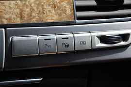 2014款奥迪A8L