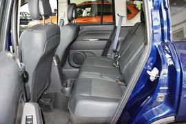 2014款Jeep指南者2.4L四驱舒适版
