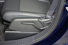 2014款Jeep指南者2.4L四驱舒适版