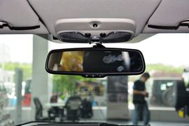 2014款Jeep指南者2.4L四驱舒适版