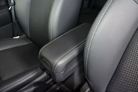 2014款Jeep指南者2.4L四驱舒适版