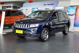 2014款Jeep指南者2.4L四驱舒适版