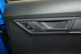 2015款斯柯达晶锐1.4L手动前行版