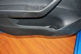 2015款斯柯达晶锐1.4L手动前行版