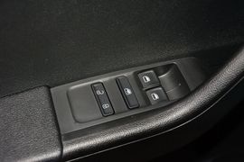 2015款斯柯达晶锐1.4L手动前行版