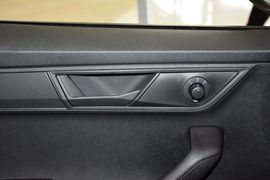 2015款斯柯达晶锐1.4L手动前行版