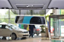 2015款斯柯达晶锐1.4L手动前行版