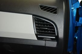 2015款斯柯达晶锐1.4L手动前行版