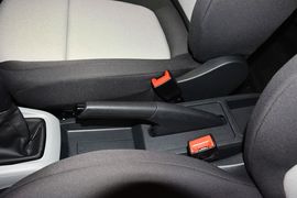 2015款斯柯达晶锐1.4L手动前行版