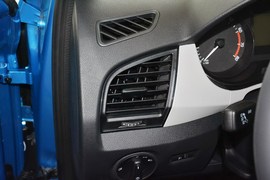 2015款斯柯达晶锐1.4L手动前行版